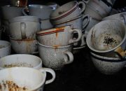 Arti Mimpi Mencuci Gelas menurut Agama, Psikologi dan Primbon Jawa