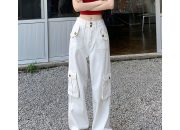 Arti Mimpi Celana Panjang Dipakai Orang Lain menurut Agama, Psikologi dan Primbon Jawa